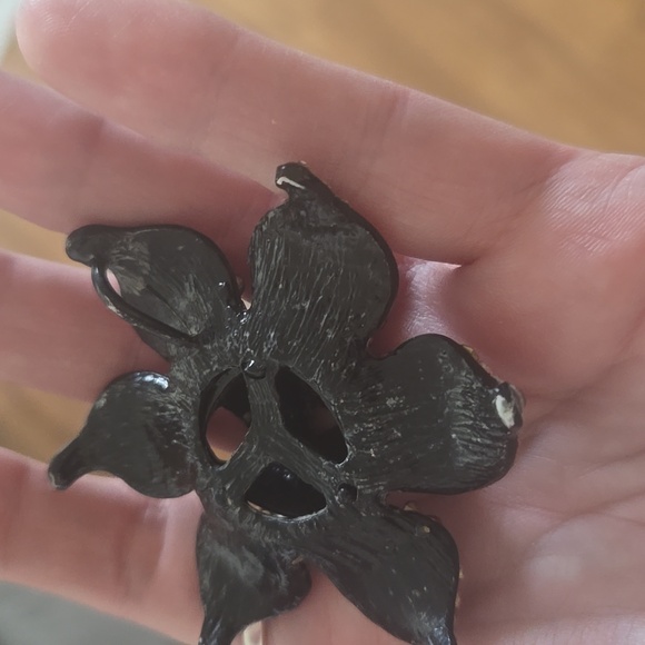 Crystal Encrusted Flower Pendant Multi Hughs - Picture 4 of 4